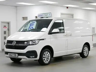 Begagnad VW Transporter Highline 150 HK (110 kW) 2021 Vit Van
