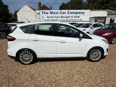 Used Ford C-MAX Titanium 115 HP (84 kW) 2016 White MPV