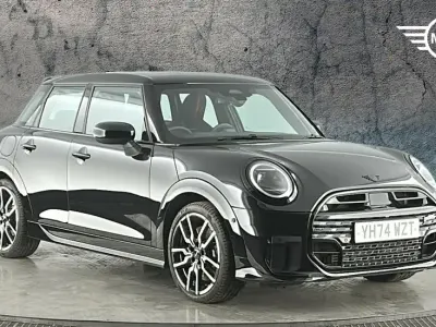 Used Mini Cooper Hatch 154 HP (113 kW) 2024 Black Hatchback