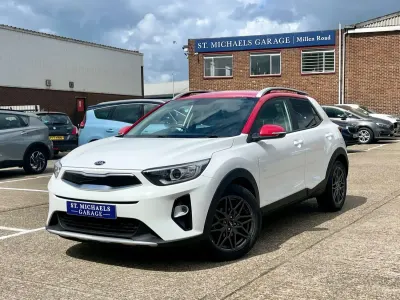 Used Kia Stonic 118 HP (86 kW) 2020 White SUV