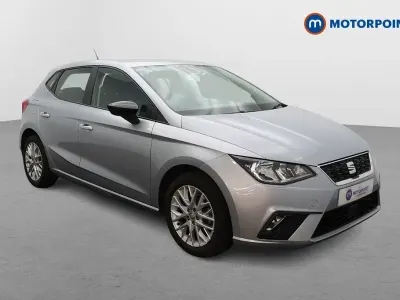 Begagnad Seat Ibiza SE Technology 2019 Silver Halvkombi