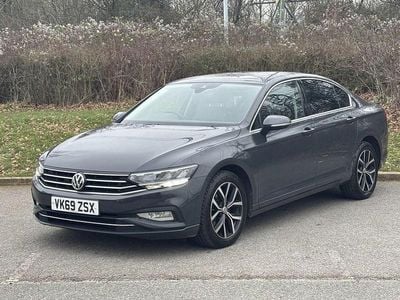 Used VW Passat SEL 150 HP (110 kW) 2019 Grey Sedan