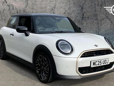 Used Mini Cooper Hatch 113 kW (154 HP) 2025 White Hatchback