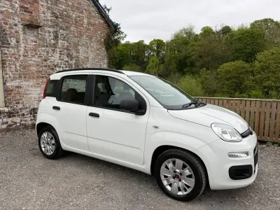 Begagnad Fiat Panda Easy 69 HK (50 kW) 2017 Vit Halvkombi