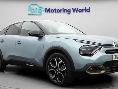 Used Citroën e-C4 100 kW (136 HP) 2023 Blue Hatchback