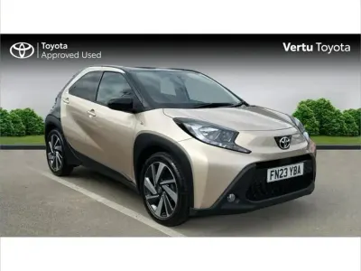 Used Toyota Aygo X 72 HP (52 kW) 2023 Beige SUV