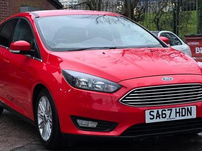 Used Ford Focus Zetec 125 HP (91 kW) 2017 Red Hatchback