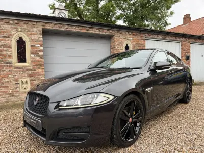 Used Jaguar XF R-Sport 200 HP (147 kW) 2015 Grey Sedan
