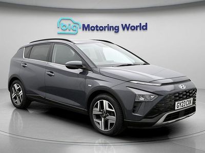 Używany Hyundai Bayon Premium 101 KM (74 kW) 2023 Szary SUV