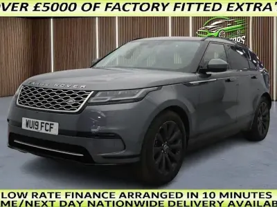 Używany Land Rover Range Rover Velar SE 241 KM (177 kW) 2019 Szary SUV