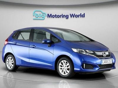 Used Honda Jazz SE 102 HP (75 kW) 2019 Blue Hatchback