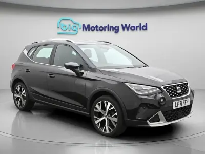 Używany Seat Arona Xperience Lux 110 KM (80 kW) 2021 Czarny SUV