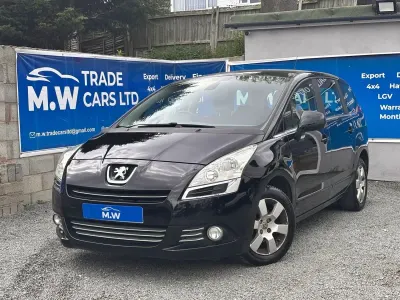 Używany Peugeot 5008 Sport 2011 Czarny Minivan