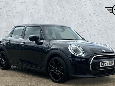 Usado Mini Cooper Exclusive 134 HP (98 kW) 2022 Preto Citadino