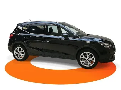 Begagnad Seat Arona FR 2023 Svart SUV