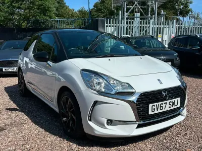 Used DS Automobiles DS3 Connected Chic 2018 White Hatchback