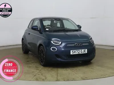 Gebraucht Fiat 500e La Prima 86 kW (118 PS) 2022 Grün Kleinwagen