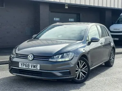 Używany VW Golf VII SE 2018 Szary Hatchback