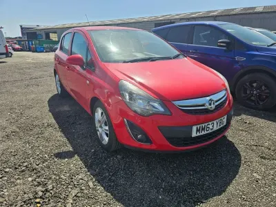Used Vauxhall Corsa 85 HP (62 kW) 2014 Red Hatchback