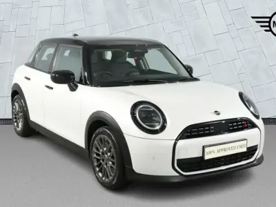 Used Mini Cooper S Hatch 201 HP (147 kW) 2025 White Hatchback