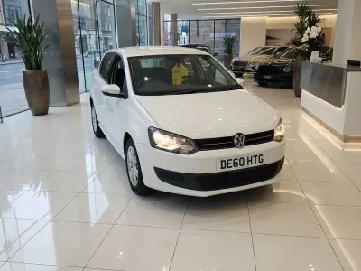 Usado VW Polo SE 70 HP (51 kW) 2010 Branco Citadino