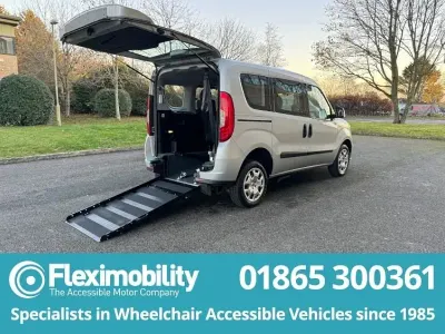 Used Fiat Doblò Easy 2018 Silver MPV