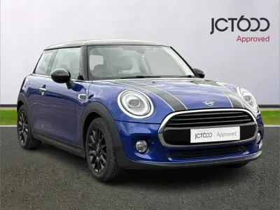 Used Mini Cooper Classic 134 HP (98 kW) 2018 Blue Hatchback