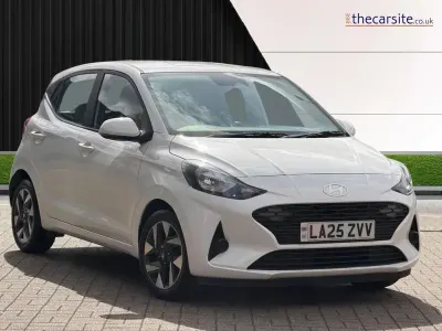Używany Hyundai i10 Advanced 63 KM (46 kW) 2025 Biały Hatchback