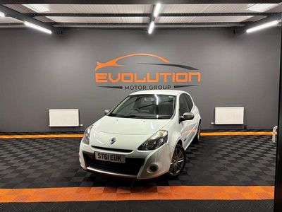 White Used 2011 Renault Clio II GT-Line Hatchback | £2,795 (Fair price)