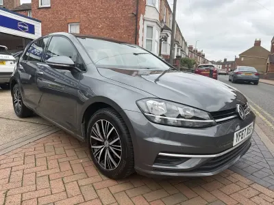 Used VW Golf VII SE 125 HP (91 kW) 2017 Grey Hatchback