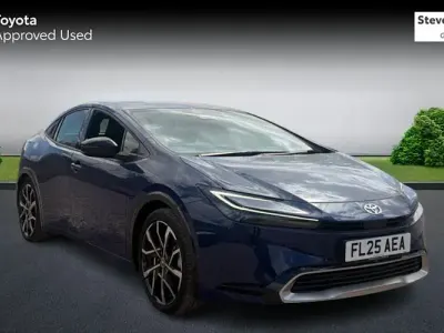 Used Toyota Prius 223 HP (164 kW) 2025 Blue Hatchback