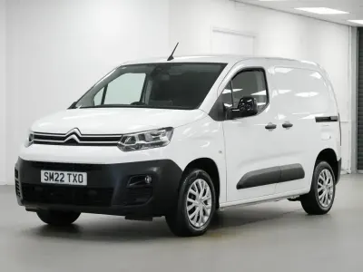 Used Citroën Berlingo 100 HP (73 kW) 2022 White MPV