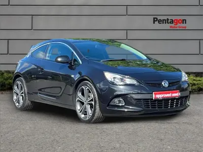 Używany Vauxhall Astra GTC Edition 138 KM (101 kW) 2016 Czarny Hatchback