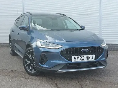 Used Ford Focus Active X 155 HP (114 kW) 2023 Blue Estate