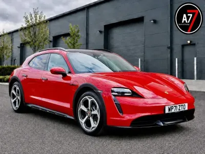 Used Porsche Taycan Cross Turismo 11 kW (15 HP) 2022 Red Estate