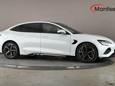 Used BYD Seal 389 kW (530 HP) 2025 White Sedan