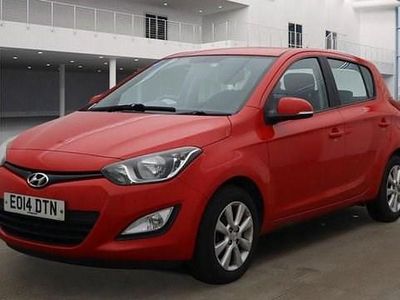 Used Hyundai i20 Active 85 HP (62 kW) 2014 Red Hatchback