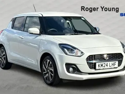 Used Suzuki Swift SZ5 83 HP (61 kW) 2024 White Hatchback