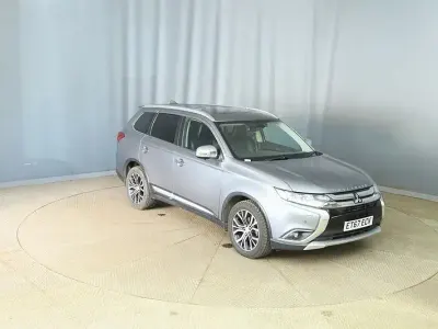 Używany Mitsubishi Outlander 2018 Szary SUV