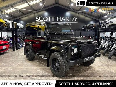 Used Land Rover Defender 122 HP (89 kW) 2015 Black Hatchback