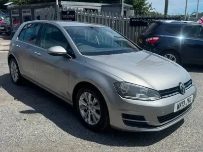 Used VW Golf VII SE 105 HP (77 kW) 2013 Silver Hatchback