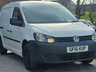 Begagnad VW Caddy Startline 102 HK (75 kW) 2016 Vit Minibuss