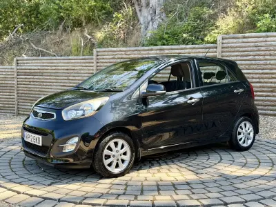 Used Kia Picanto 84 HP (61 kW) 2012 Black Hatchback