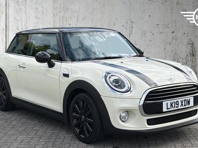Used Mini Cooper Classic 136 HP (100 kW) 2019 White Hatchback