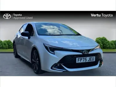 Used Toyota Corolla Design 140 HP (102 kW) 2025 White Hatchback