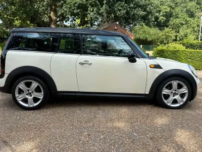 Used Mini Cooper Clubman 2008 White Estate