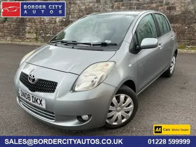 Begagnad Toyota Yaris T3 87 HK (63 kW) 2008 Silver Halvkombi