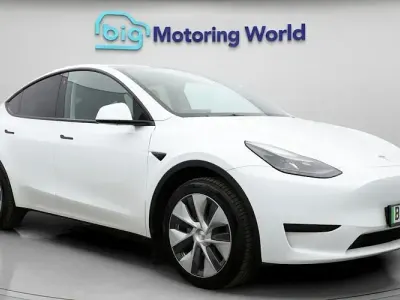 Used Tesla Model Y Standard Range 219 kW (299 HP) 2023 White SUV