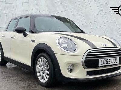 Used Mini Cooper Hatch 134 HP (98 kW) 2015 White Hatchback