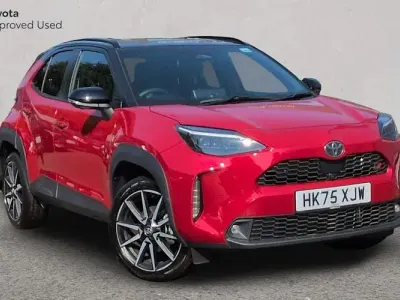 Used Toyota Yaris Cross Sport 131 HP (96 kW) 2026 Red SUV